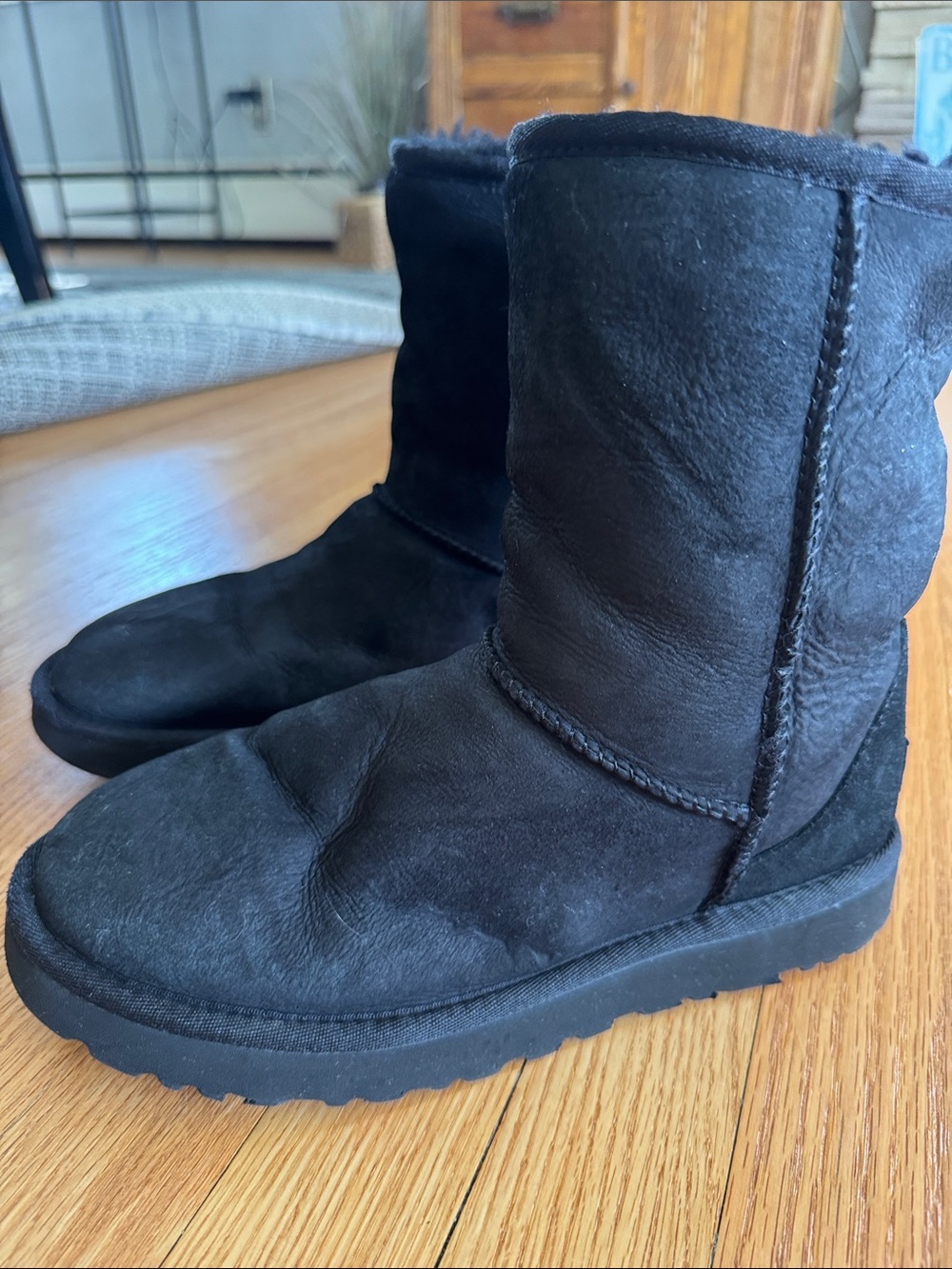 UGG short boots